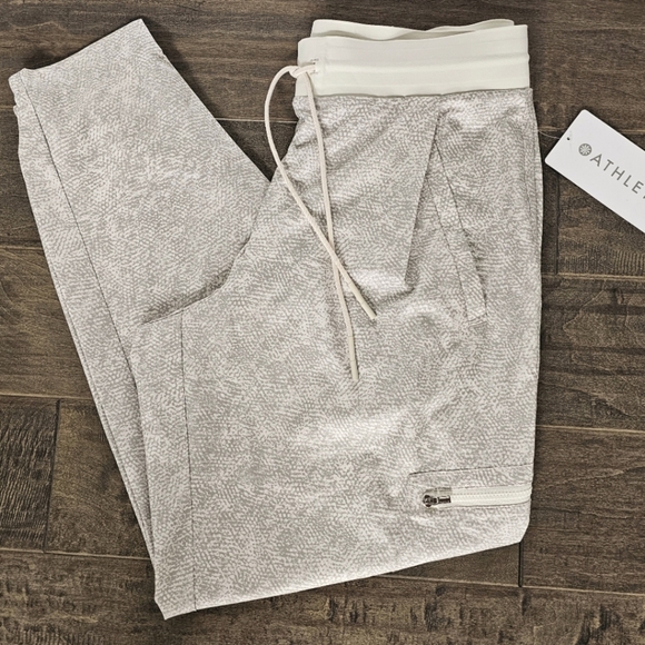 New Athleta Women's Venture Printed Pant sz 8 - Picture 3 of 6